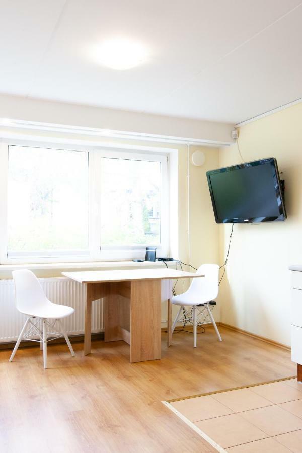Sunny Studio With Parking, Self-Check-In & Wi-Fi Tallinn Eksteriør bilde