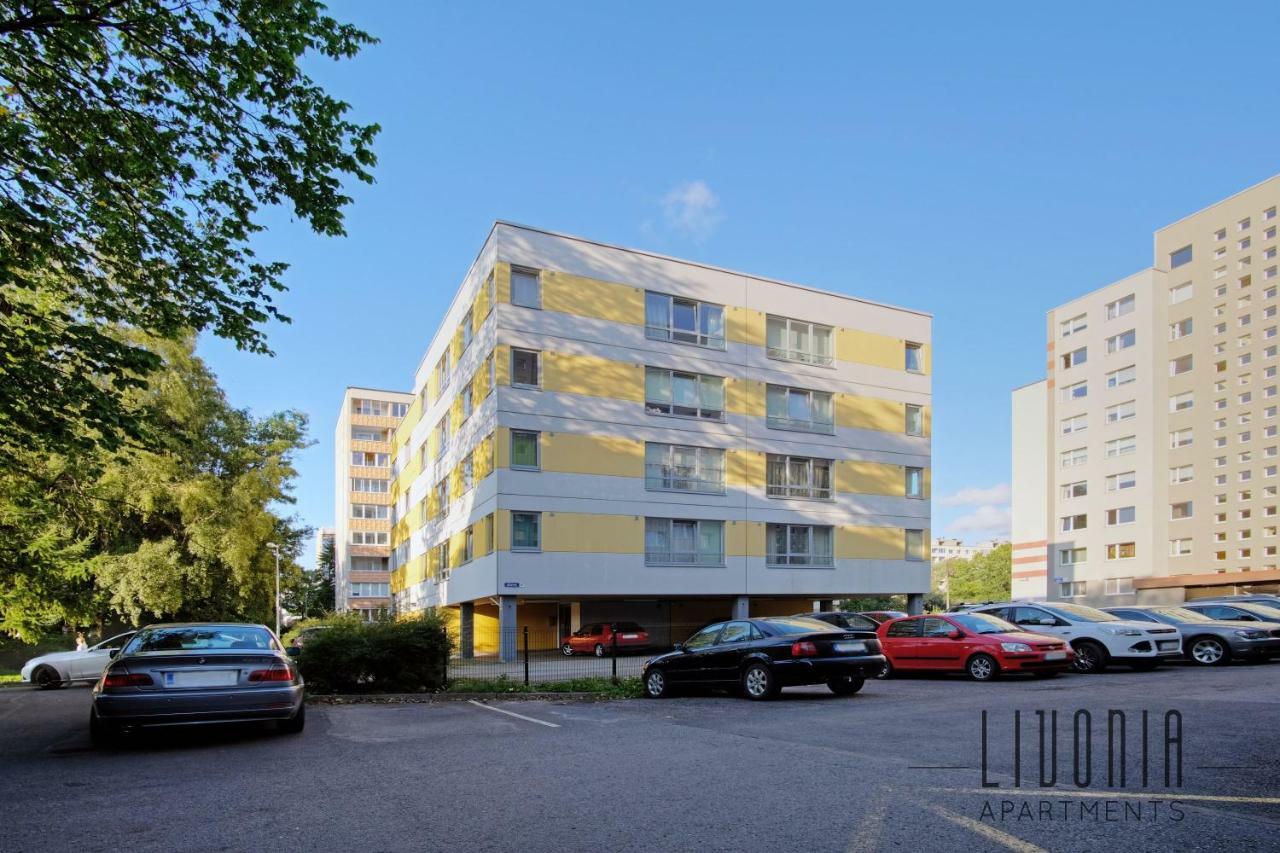 Sunny Studio With Parking, Self-Check-In & Wi-Fi Tallinn Eksteriør bilde