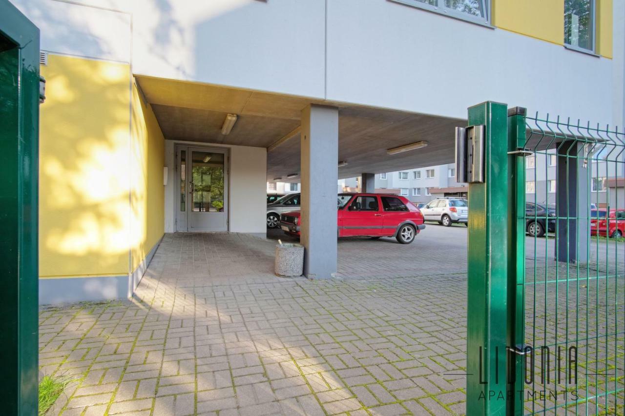 Sunny Studio With Parking, Self-Check-In & Wi-Fi Tallinn Eksteriør bilde