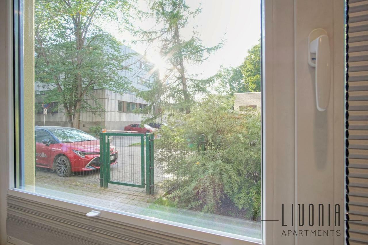 Sunny Studio With Parking, Self-Check-In & Wi-Fi Tallinn Eksteriør bilde